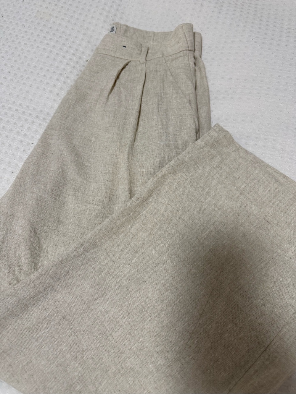 Abercrombie Linen Blend Pleated Trousers - Light Beige
